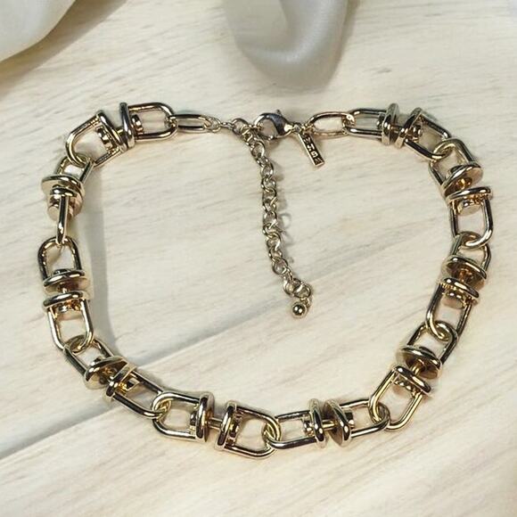 White House Black Market Gold Tone Huge Chunky Link Collar Necklace - Picture 2 of 7